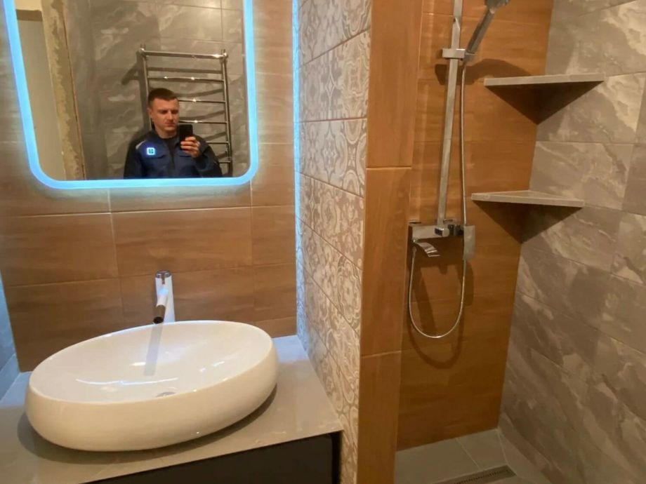 Укладка керамогранита в Санузле на ул. Бассейная   2