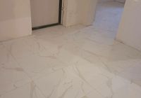 Укладка керамогранита на пол в Янино 1